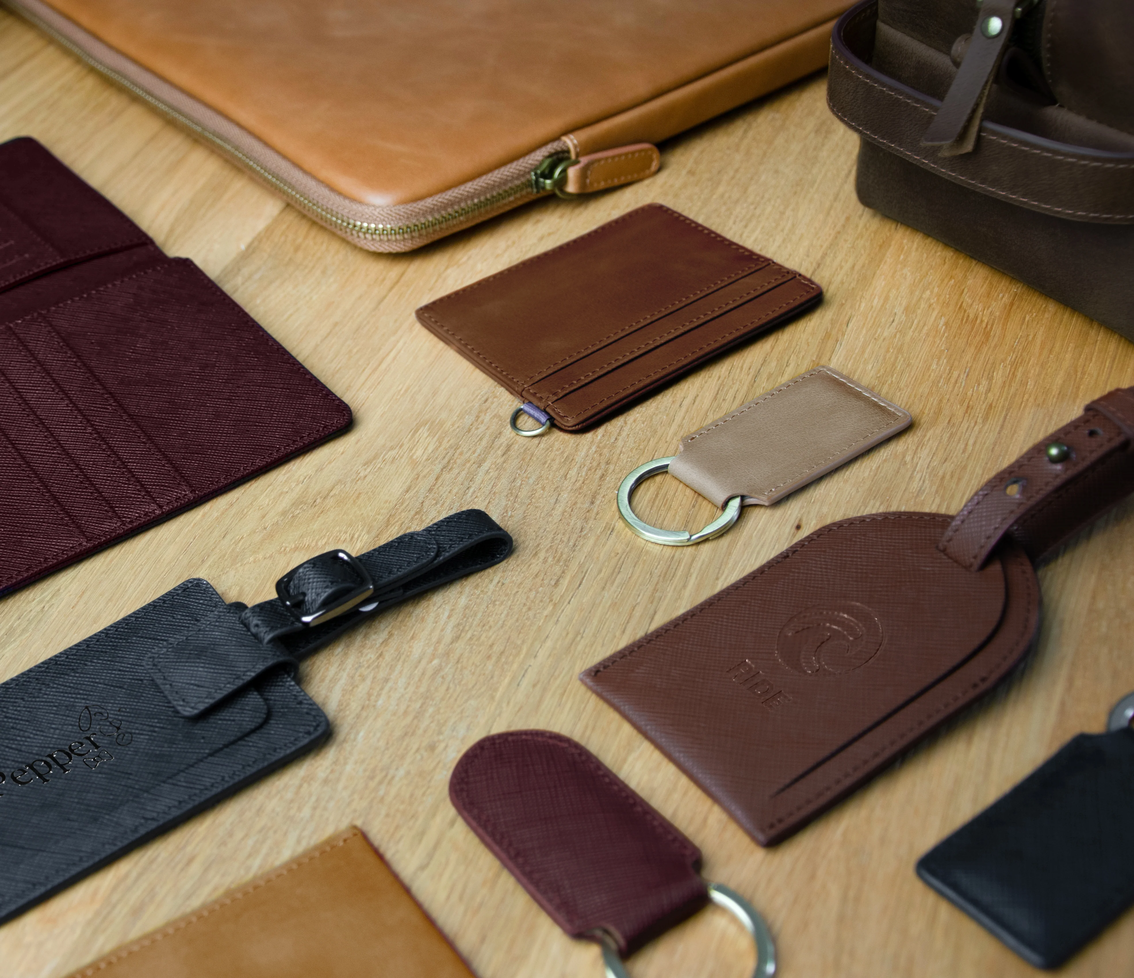Branded Leather Wash & Cosmetics Bags - Image 3