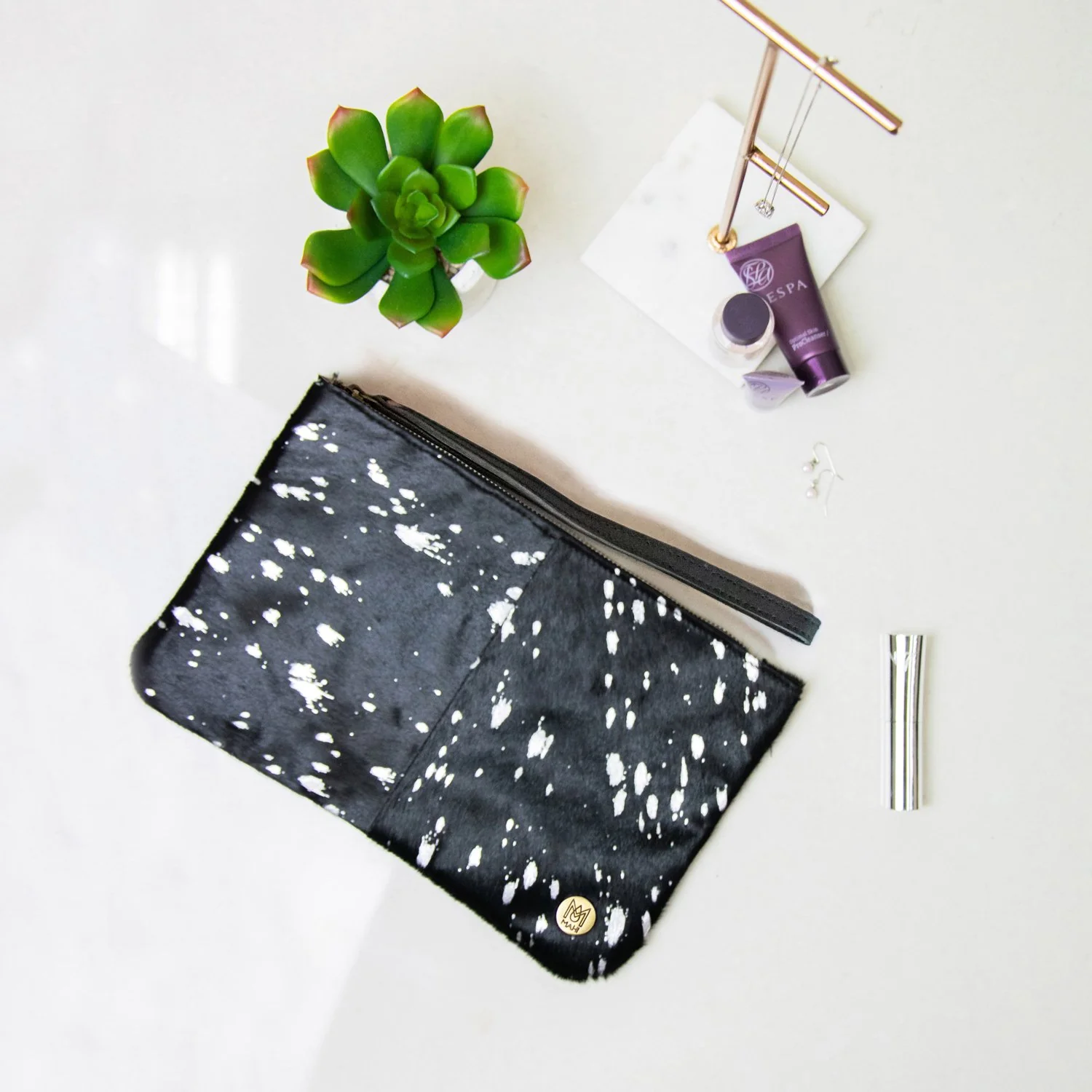 The Classic Clutch Bag (Silver and Black) - Image 2