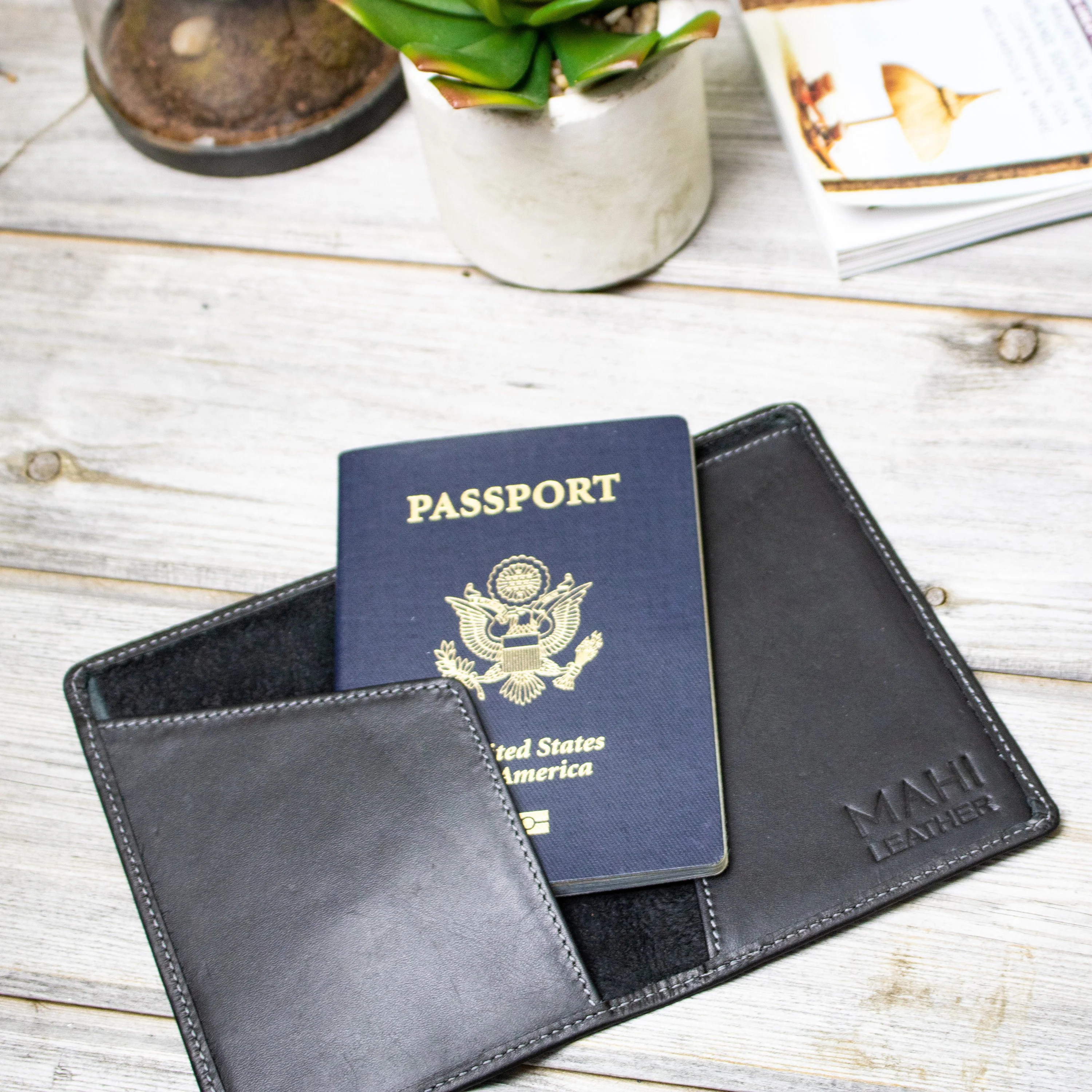 The Mini Travel Set - Image 2